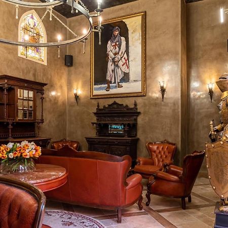 Alchemist Residence Von Goldenburg Belashtitsa Ngoại thất bức ảnh