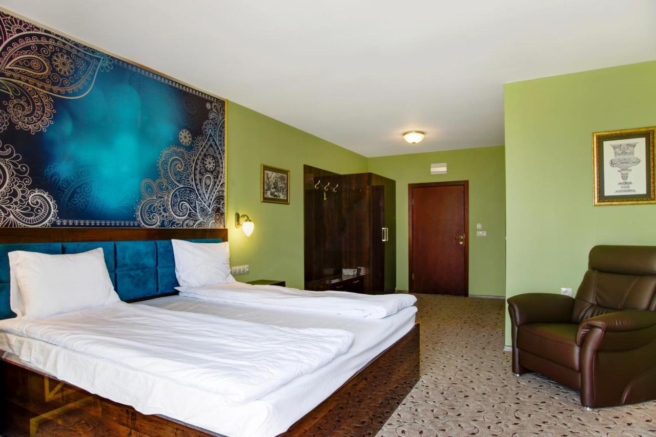 Alchemist Residence Von Goldenburg Belashtitsa Ngoại thất bức ảnh