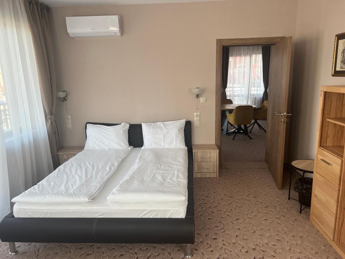 Alchemist Residence Von Goldenburg Belashtitsa Ngoại thất bức ảnh
