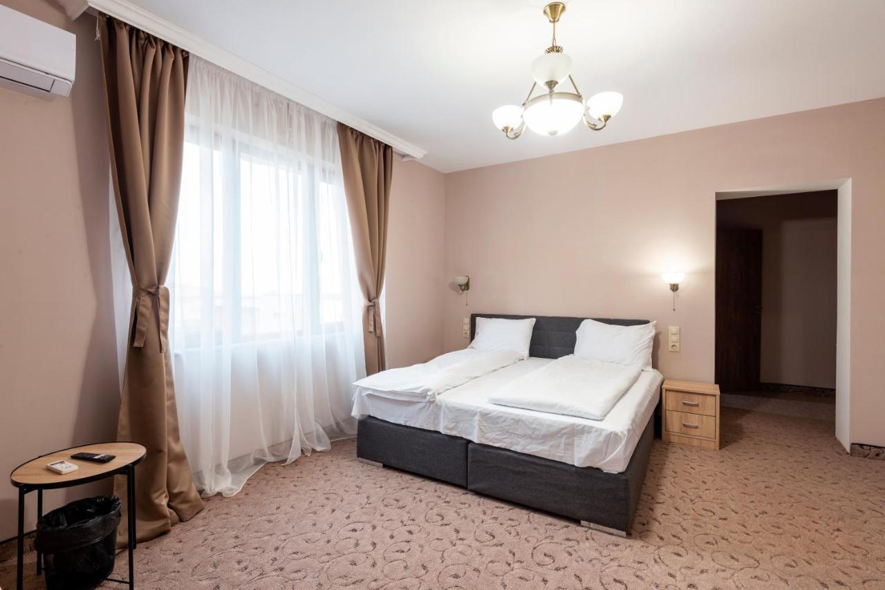 Alchemist Residence Von Goldenburg Belashtitsa Ngoại thất bức ảnh