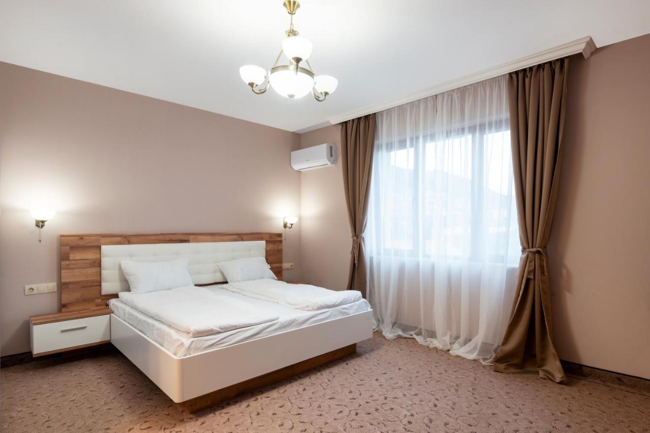 Alchemist Residence Von Goldenburg Belashtitsa Ngoại thất bức ảnh